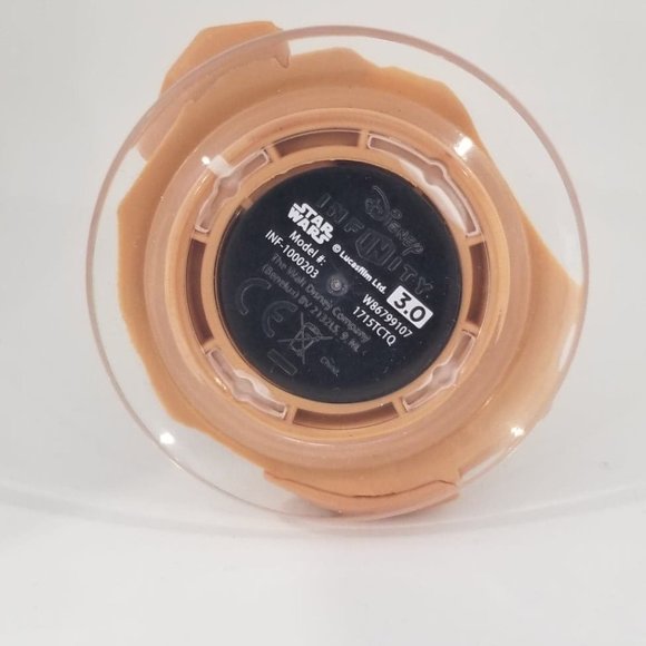 LOOSE: Disney Infinity 3.0 Star Wars Ahsoka Tano - Picture 2 of 6